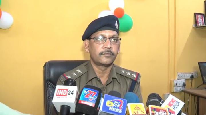 मां-बाप से 1 करोड़ वसूलने वाली बेटी गिरफ्तार।