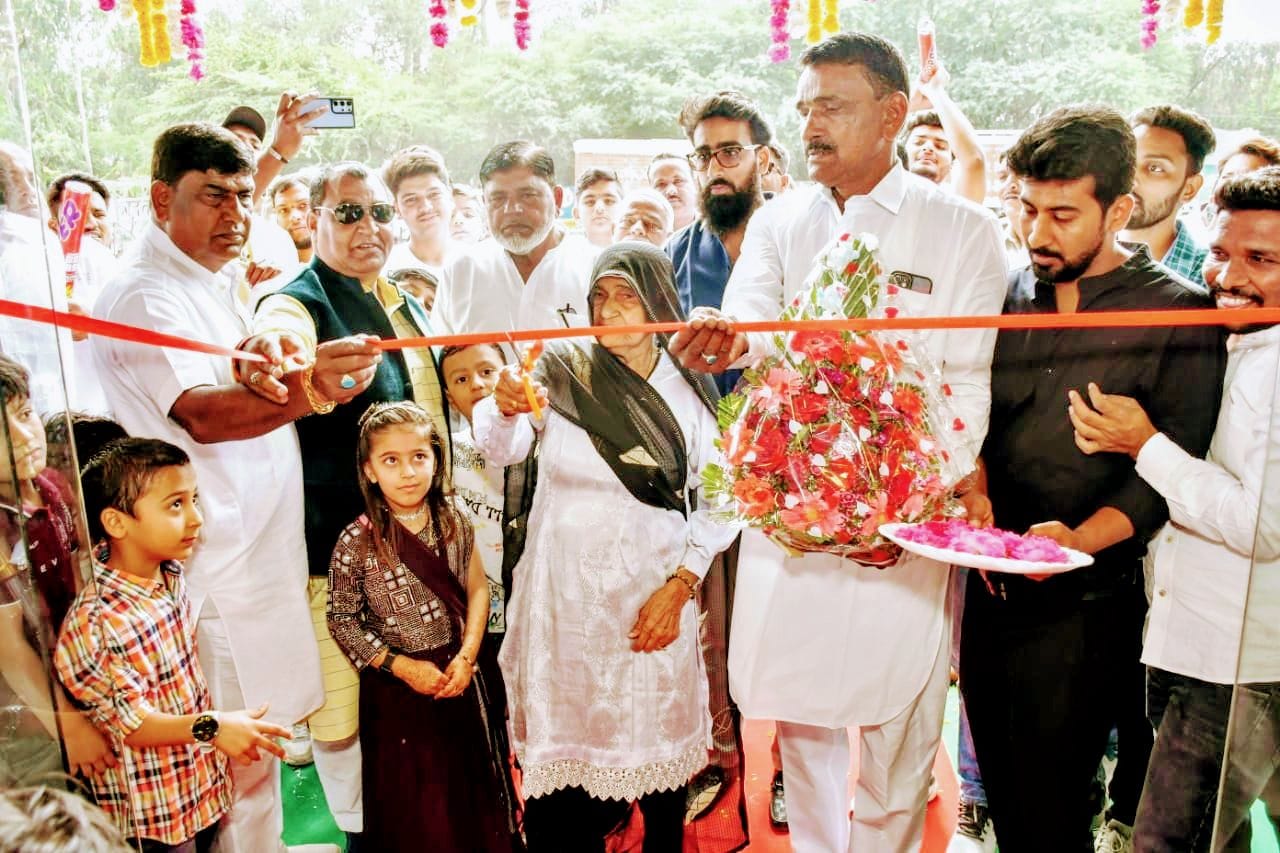 टीवीएस बाइक शोरूम केएस मोटर्स का समारोह पूर्वक उद्घाटन हुआ टीवीएस बाइक शोरूम केएस मोटर्स का समारोह पूर्वक उद्घाटन हुआ