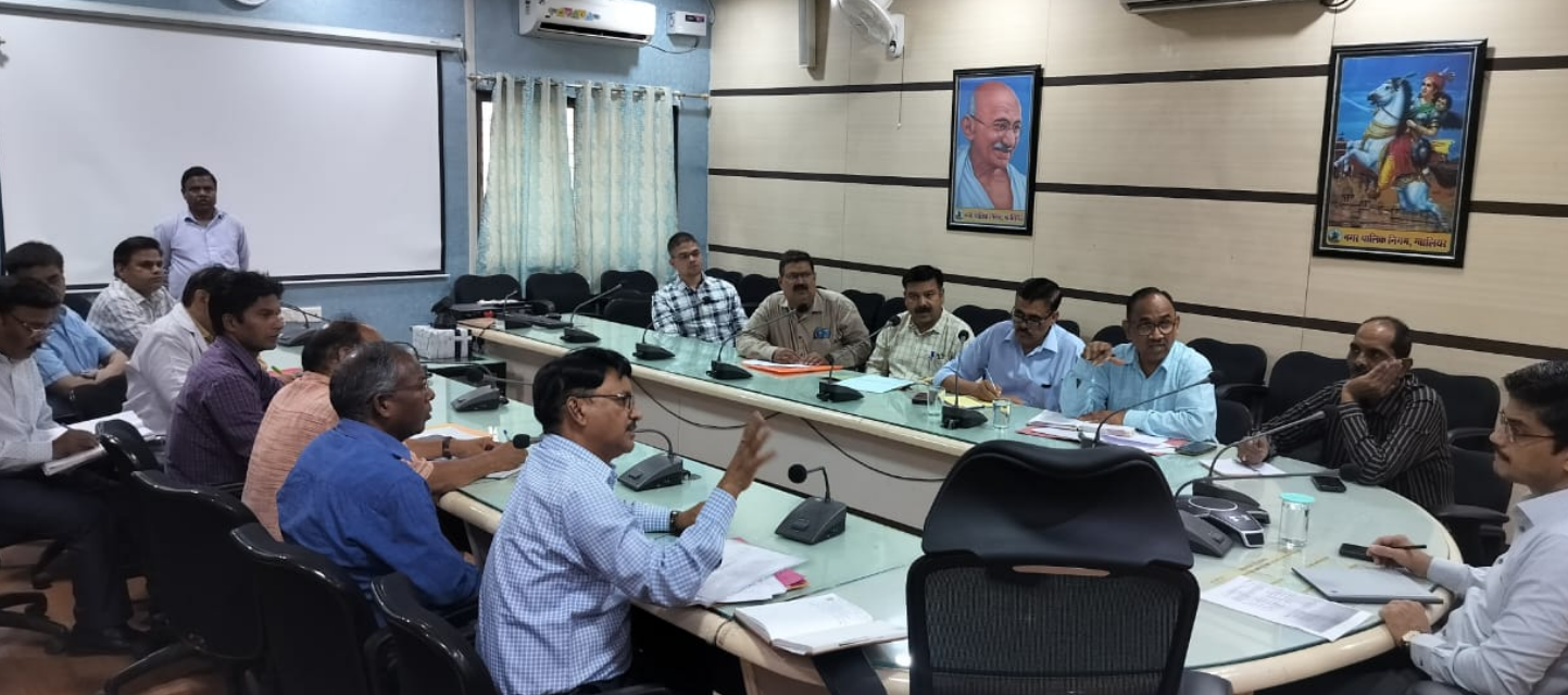 विश्व योग दिवस को लेकर निगमायुक्त श्री सिंह ने ली अधिकारियों की बैठक