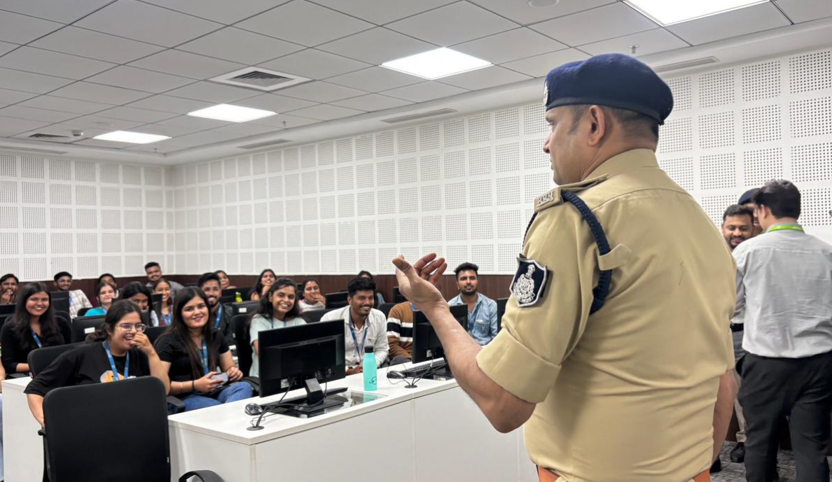 “डिजिटल लाइफ में बेशक करे नई-नई तकनीकों एवं सुविधाओं को Use, परंतु सतर्कता और जागरूकता नही रखी तो आपके डाटा का हो सकता है Misuse”