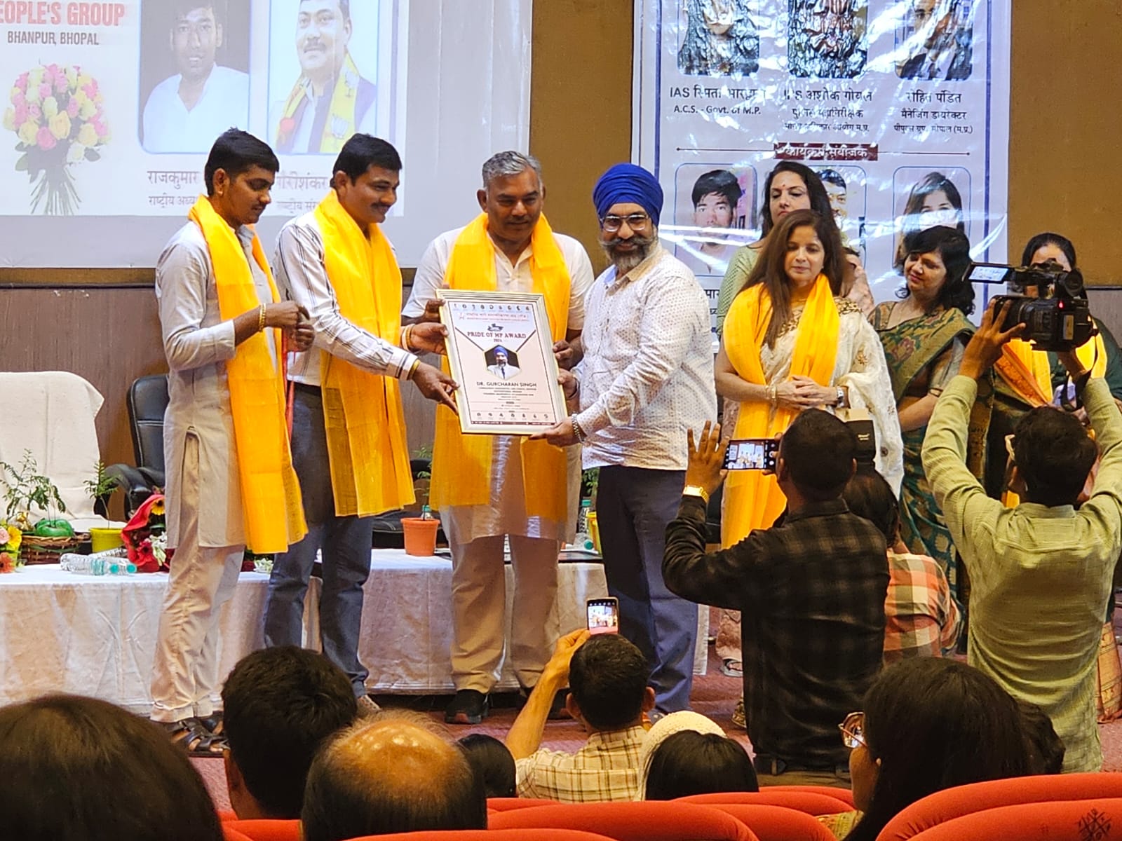 ब्रह्माकुमारीज ग्वालियर के लाइफ़ कोच एवं मोटिवेशनल स्पीकर डॉ गुरचरन सिंह प्राइड ऑफ एमपी 2024 अवार्ड से सम्मानित