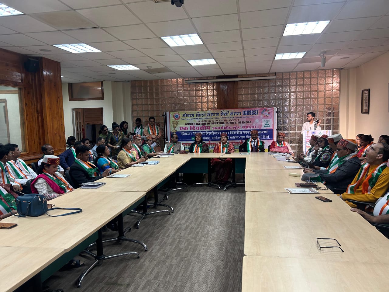 शिमला में गोपाल किरन समाजसेवी संस्था द्वारा एक दिवसीय शोध सेमीनार, अवार्ड समारोह पुस्तक विमोचन सम्पन्न।