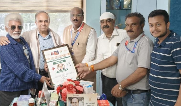 लोगों की ज़िंदगी बचाने वाले डॉक्टर ही समाज के असल हीरो।