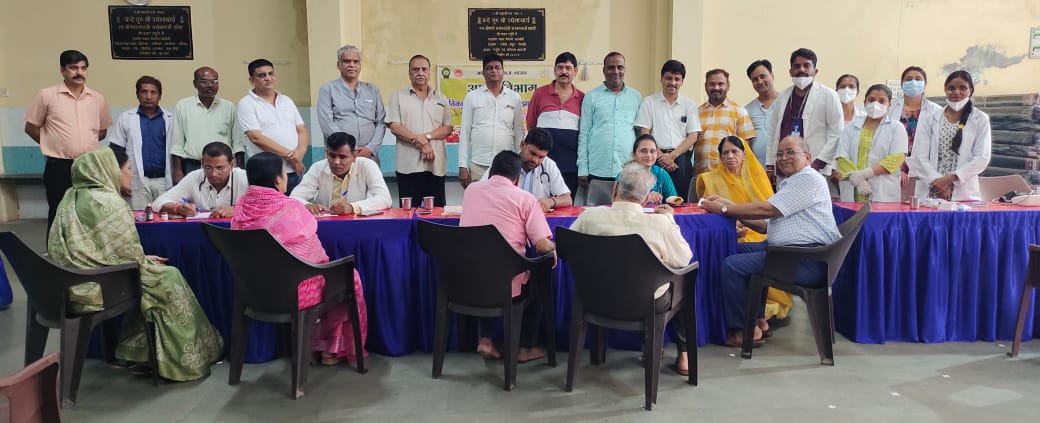 थांदला निःशुल्क स्वास्थ्य परीक्षण व रोग निदान शिविर सम्पन्न नियमित स्वास्थ्य परीक्षण से ही रोगों से मुक्ति सम्भव – भरत भंसाली।