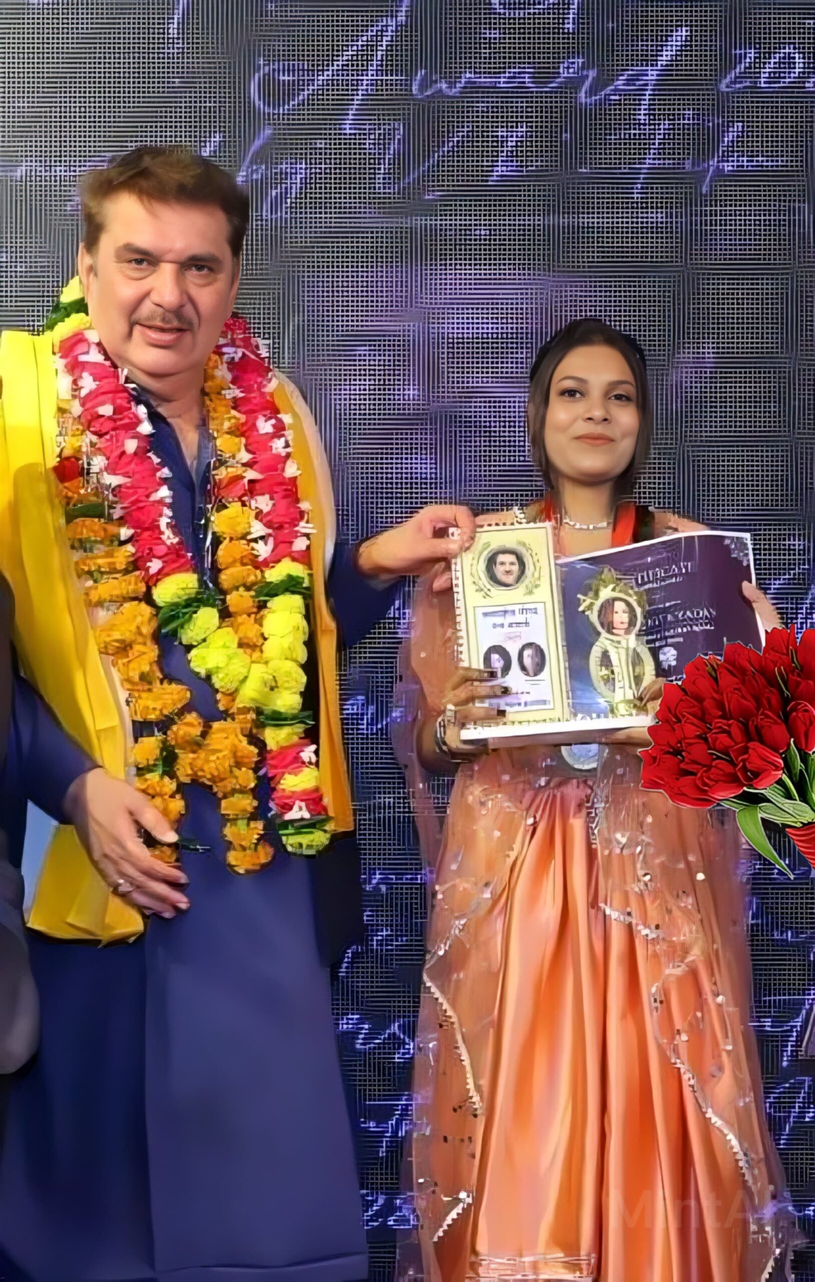 फैशन ड्रेस डिजाइनर निकिता यादव को अंतर्राष्ट्रीय गौरव रत्न अवार्ड से किया सम्मानित।