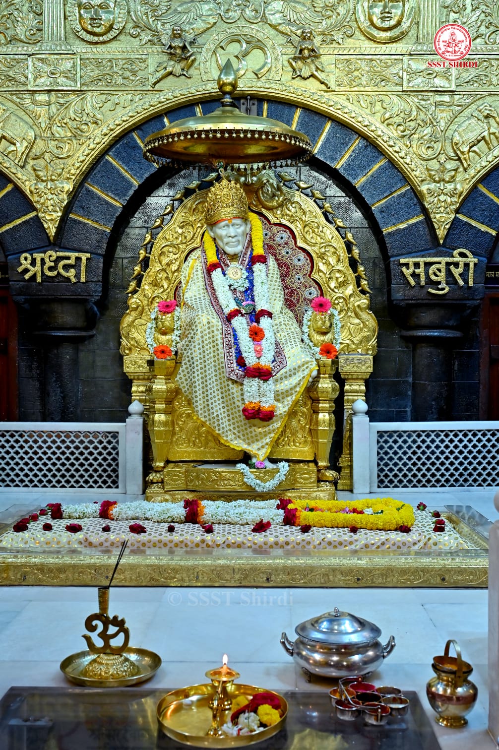 मेघनगर साईं मंदिर महिला मंडल एवं श्री गणेश महिला मंडल ने देश भक्ति पर भजनों की शानदार प्रस्तुतियां दी।